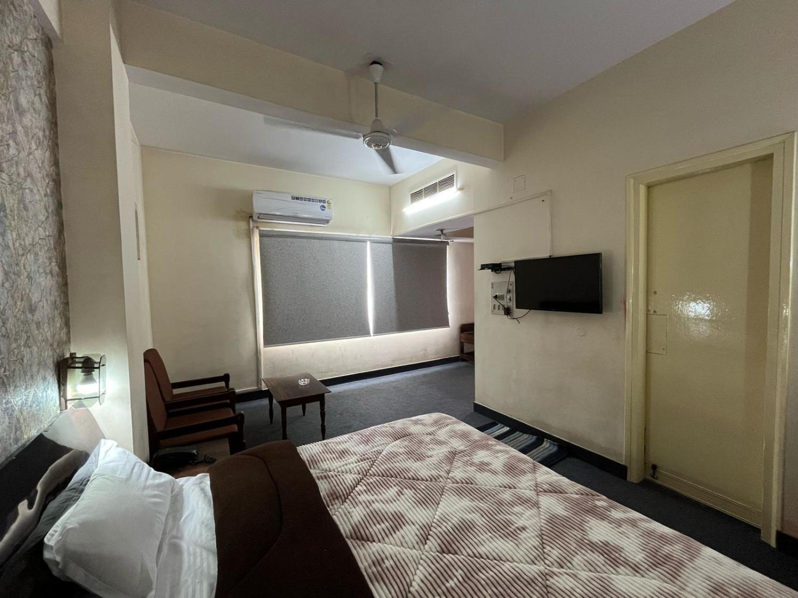 Gautam Hotel Varanasi Eksteriør billede