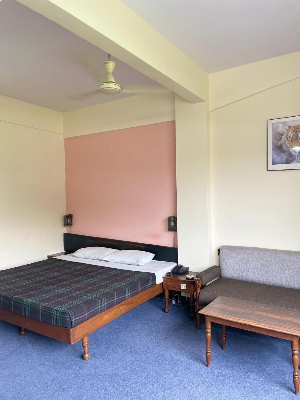 Gautam Hotel Varanasi Eksteriør billede