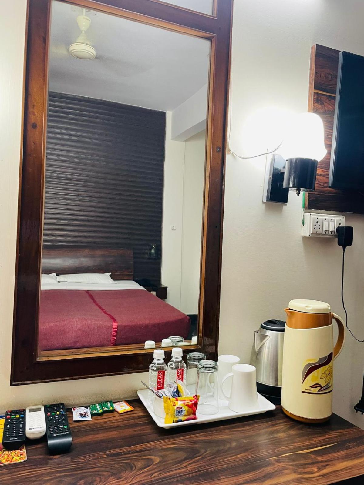 Gautam Hotel Varanasi Eksteriør billede