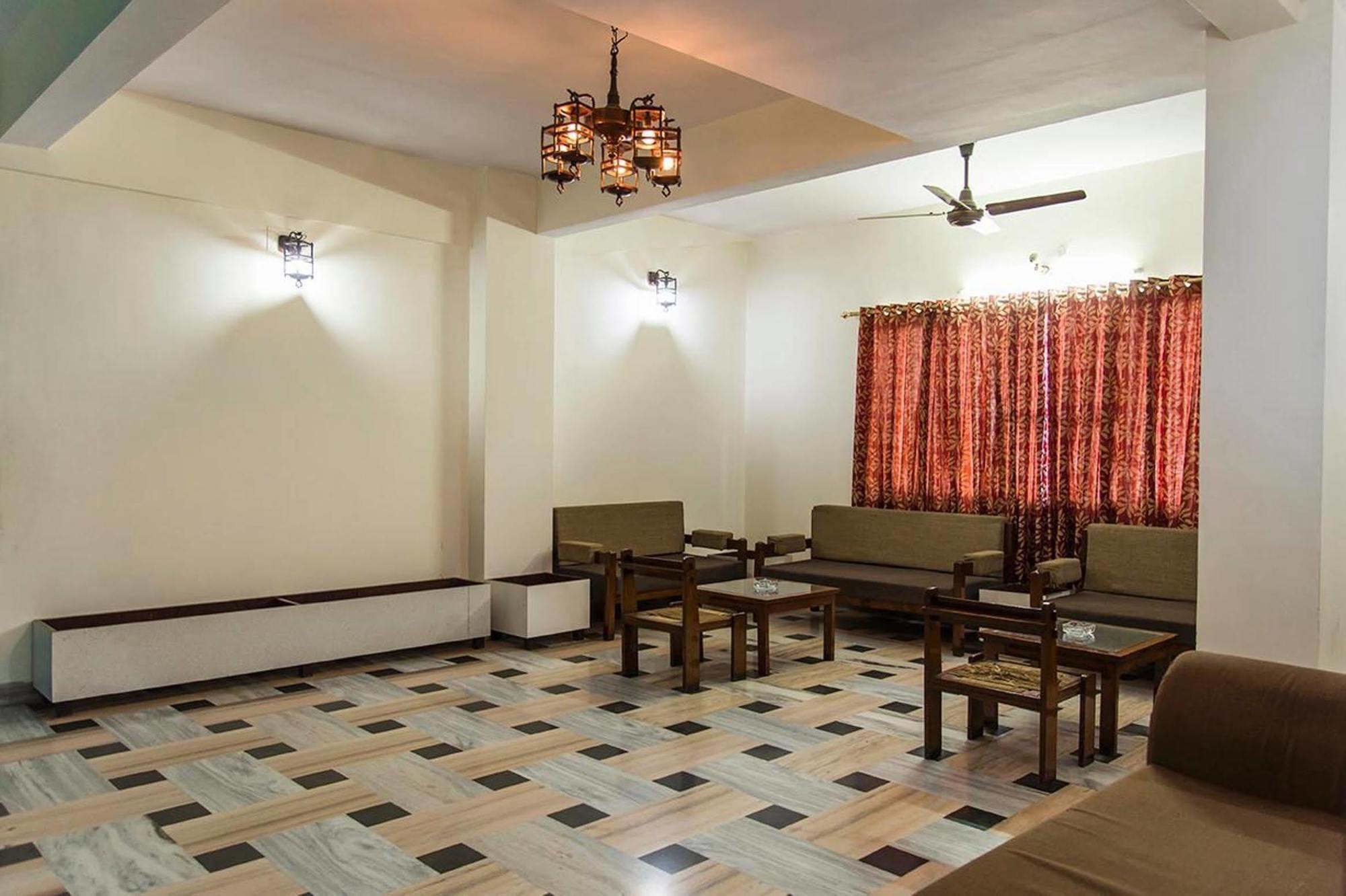 Gautam Hotel Varanasi Eksteriør billede